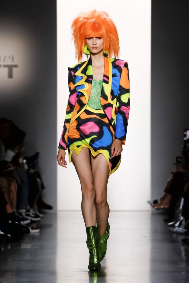 اسبوع الموضة في نيويورك 2019 ازياء JEREMY SCOTT الفاخرة لربيع و صيف 2020  