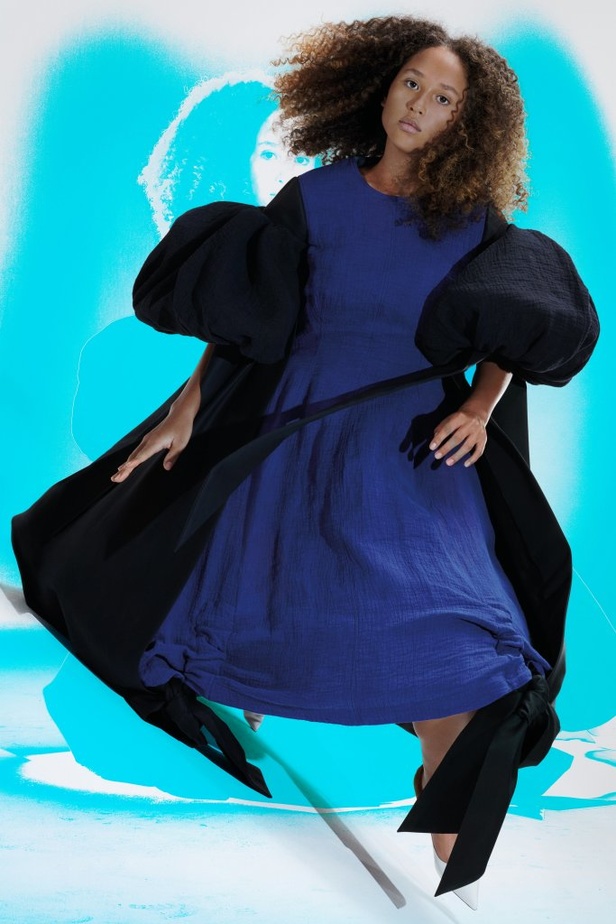 عرض ازياء LOEWE مجموعة ربيع وصيف 2021 من اسبوع الموضة في باريس