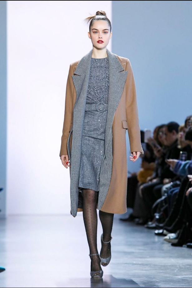 عرض ازياء BADGLEY MISCHKA في اسبوع الموضة في نيويورك 2020 لموسم الخريف والشتاء
