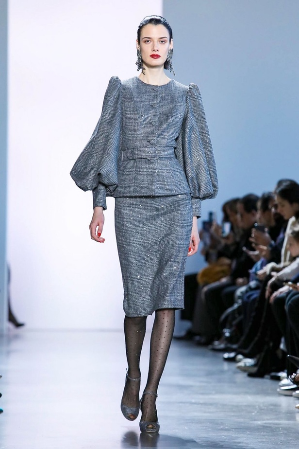 عرض ازياء BADGLEY MISCHKA في اسبوع الموضة في نيويورك 2020 لموسم الخريف والشتاء