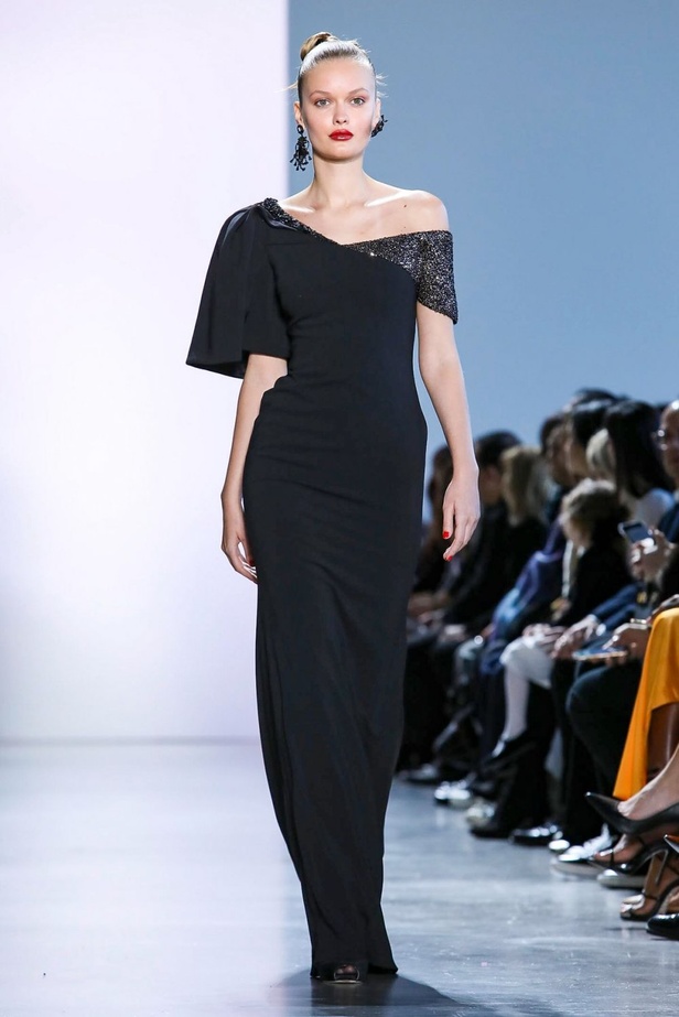 عرض ازياء BADGLEY MISCHKA في اسبوع الموضة في نيويورك 2020 لموسم الخريف والشتاء