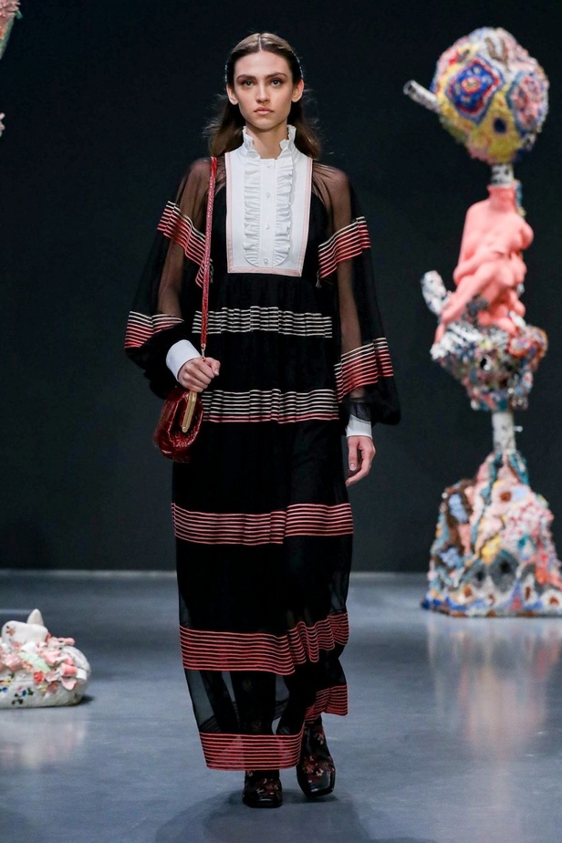 اكسسوارات TORY BURCH الفاخرة من اسبوع الموضة في نيويورك 2020