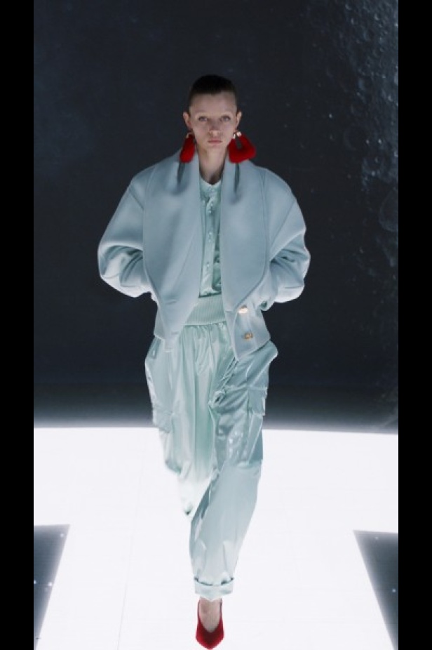 عرض أزياء Balmain لخريف وشتاء 2021-2022