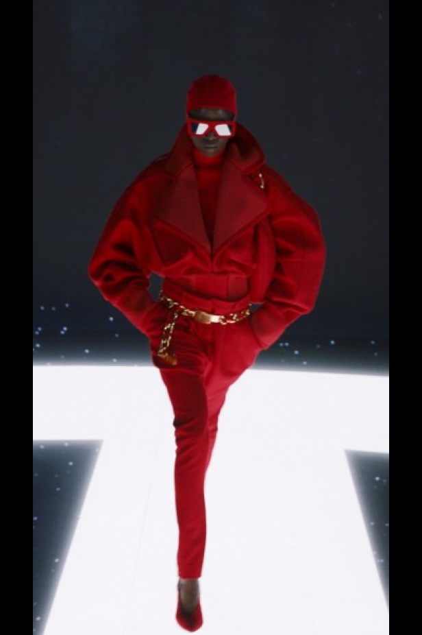 عرض أزياء Balmain لخريف وشتاء 2021-2022