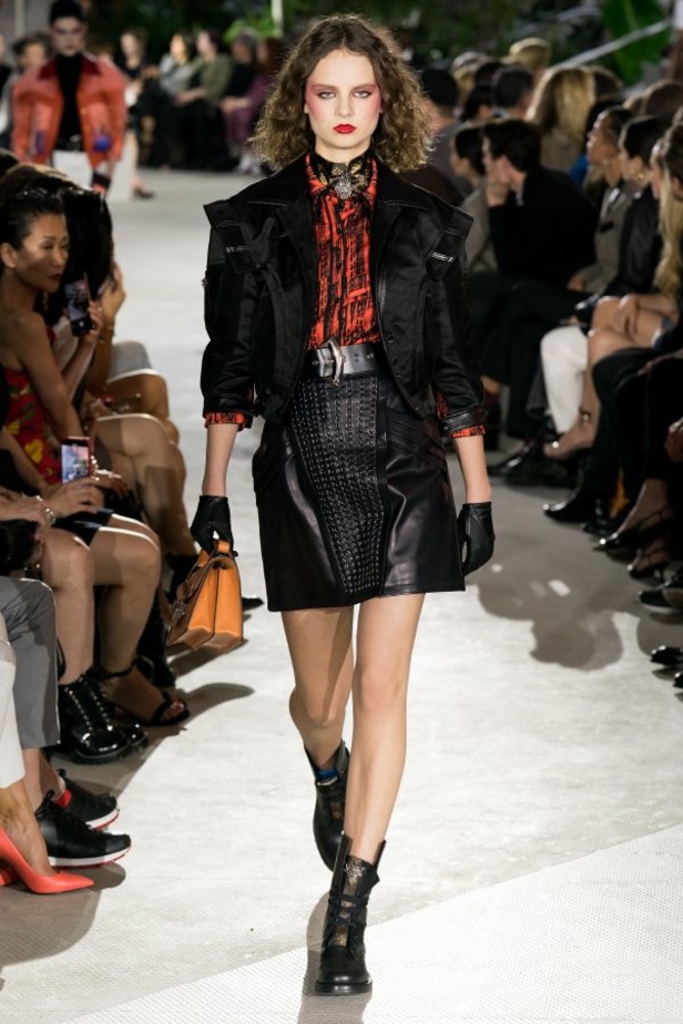 لويس فيتون تحوّل مطار نيويورك إلى منصة لعرض مجموعة 2020 Cruise Collection