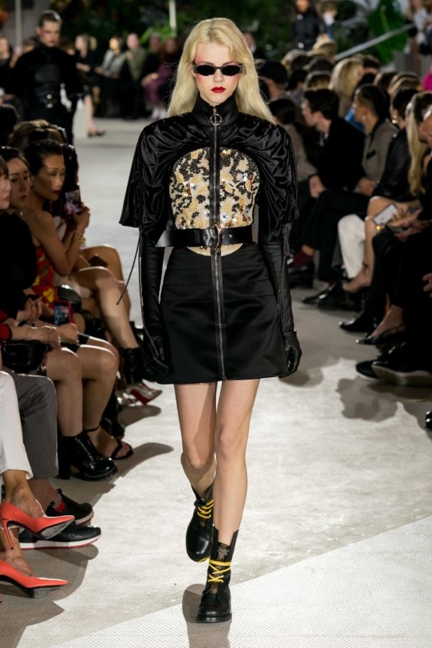 لويس فيتون تحوّل مطار نيويورك إلى منصة لعرض مجموعة 2020 Cruise Collection