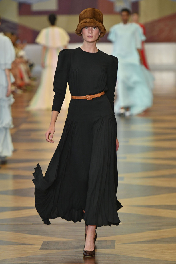 عرض Ulyana Sergeenko لخريف 2018