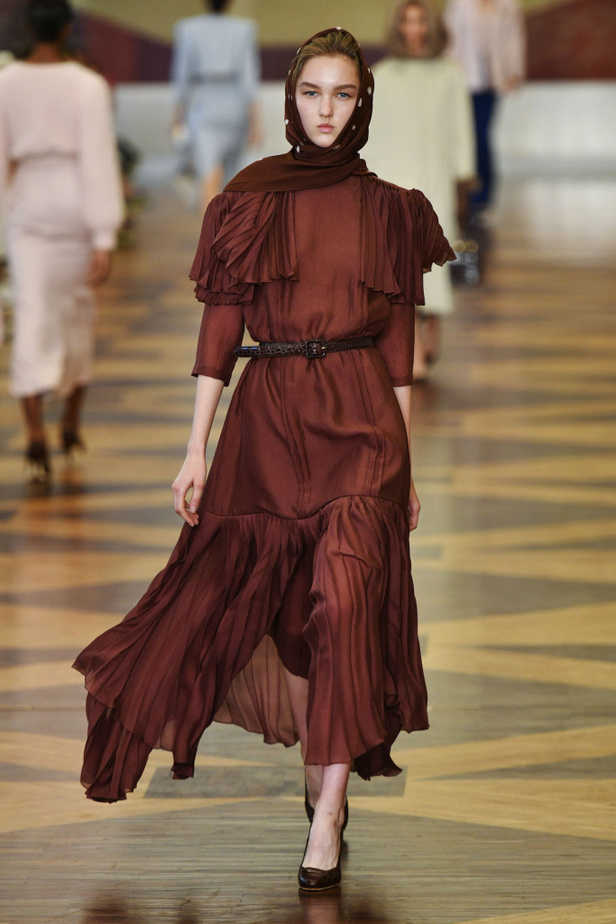 عرض Ulyana Sergeenko لخريف 2018