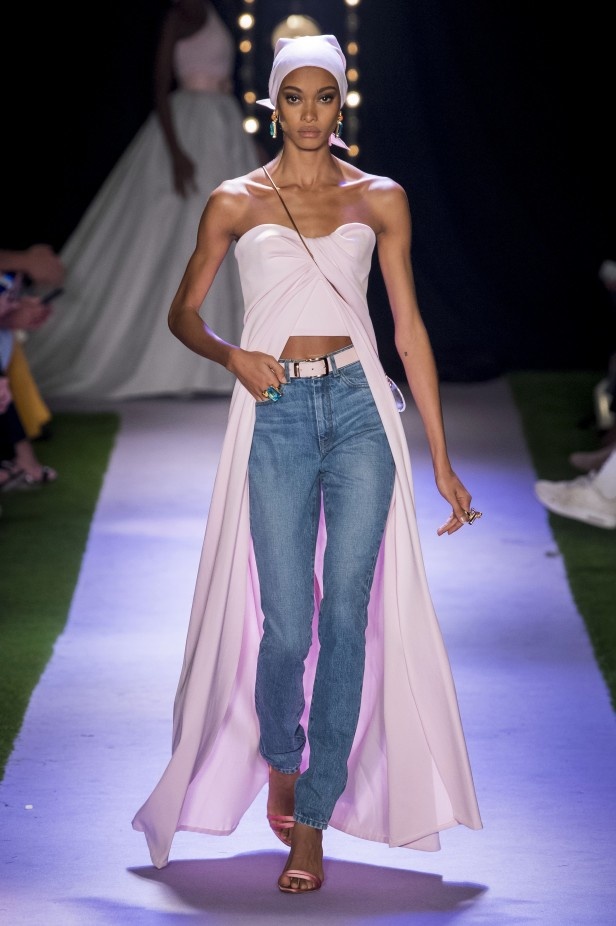 مجموعة Brandon Maxwell لربيع 2020