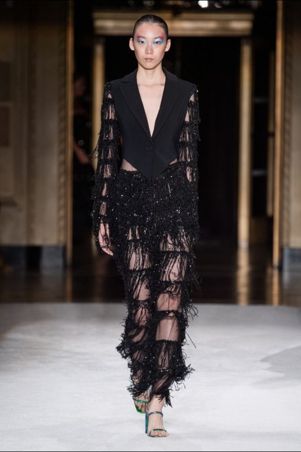 عرض أزياء كريستيان سيريانو لموسم ربيع وصيف 2020