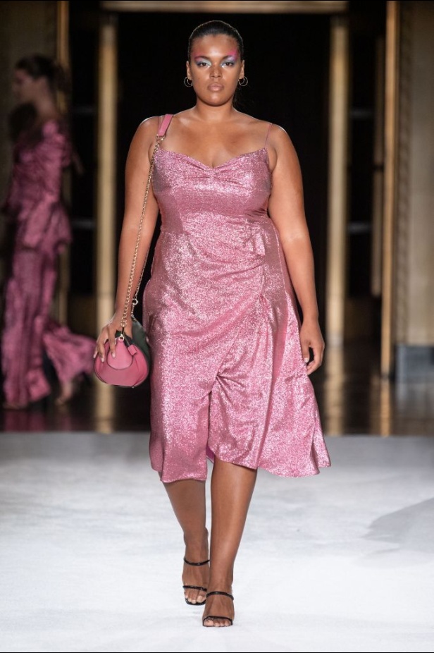 عرض أزياء كريستيان سيريانو لموسم ربيع وصيف 2020