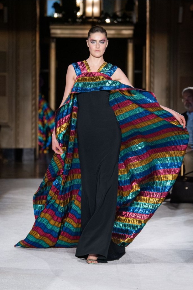 عرض أزياء كريستيان سيريانو لموسم ربيع وصيف 2020