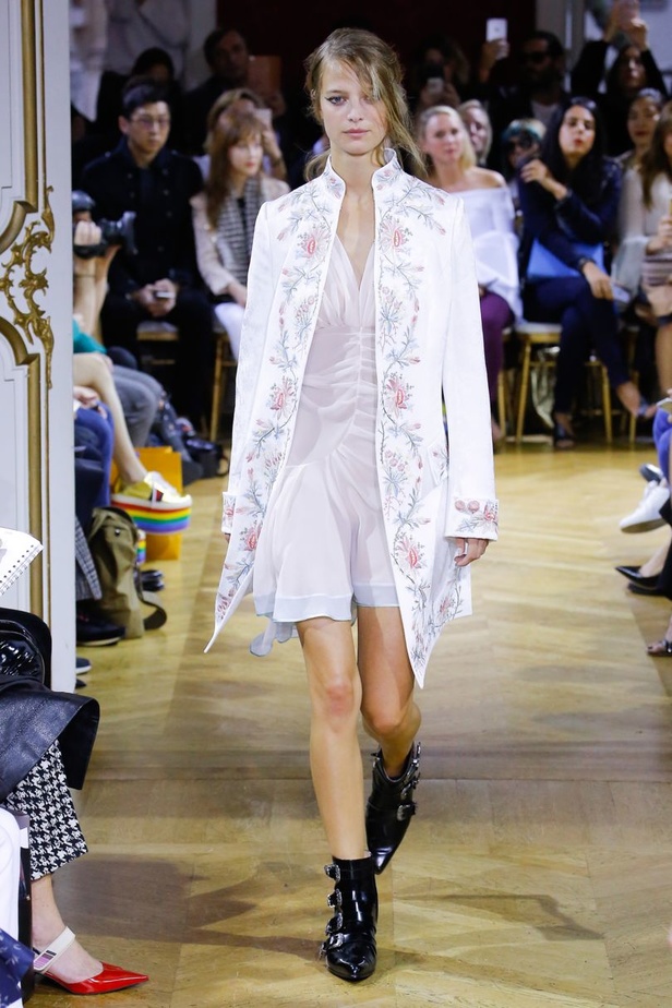 مجموعة "جون غاليانو" John Galliano لموسم ربيع وصيف 2018