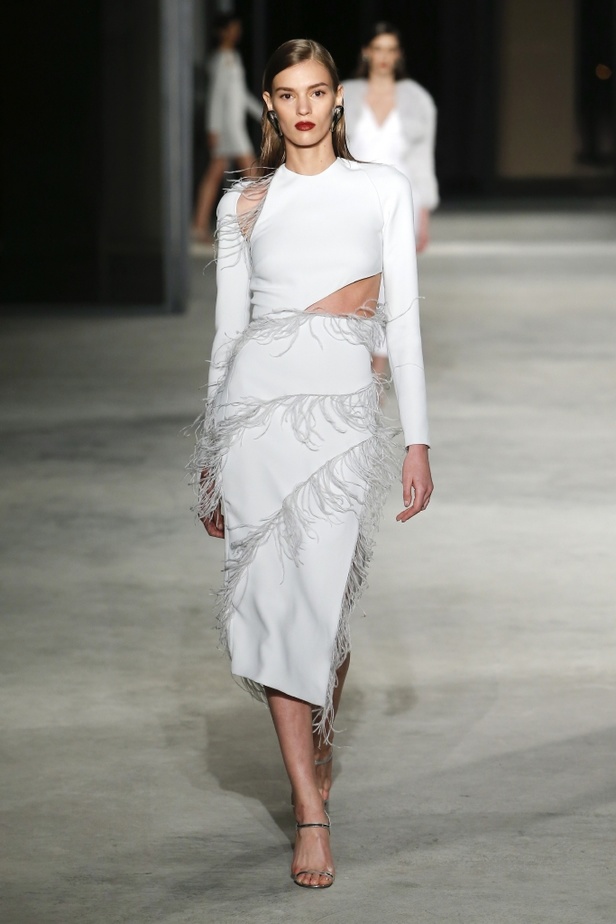 عرض أزياء Cushnie et Ochs لخريف وشتاء 2018 !