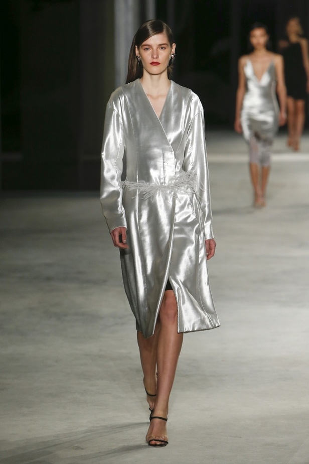 عرض أزياء Cushnie et Ochs لخريف وشتاء 2018 !