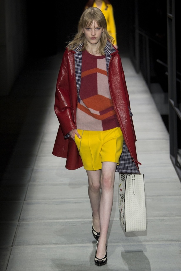 عرض ازياء مجموعة بوتيغا فينيتا لخريف وشتاء 2018