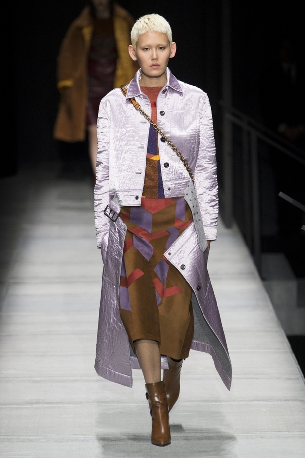 عرض ازياء مجموعة بوتيغا فينيتا لخريف وشتاء 2018