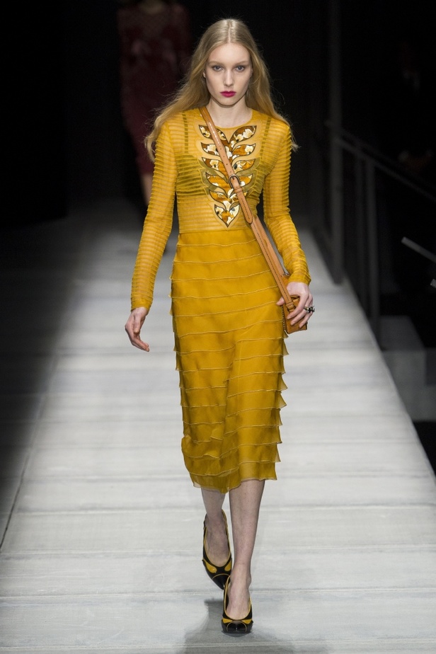 عرض ازياء مجموعة بوتيغا فينيتا لخريف وشتاء 2018