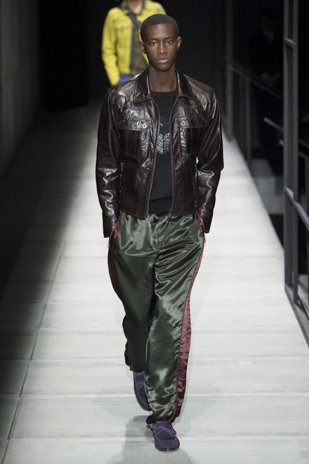 عرض ازياء مجموعة بوتيغا فينيتا لخريف وشتاء 2018