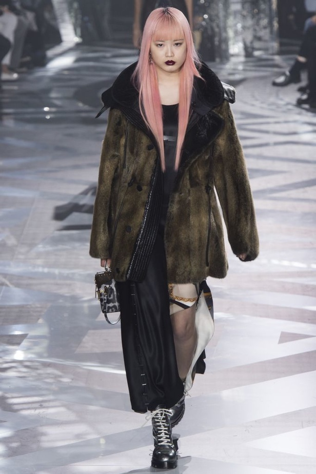 عرض لويس فيتون لخريف وشتاء 2016-2017