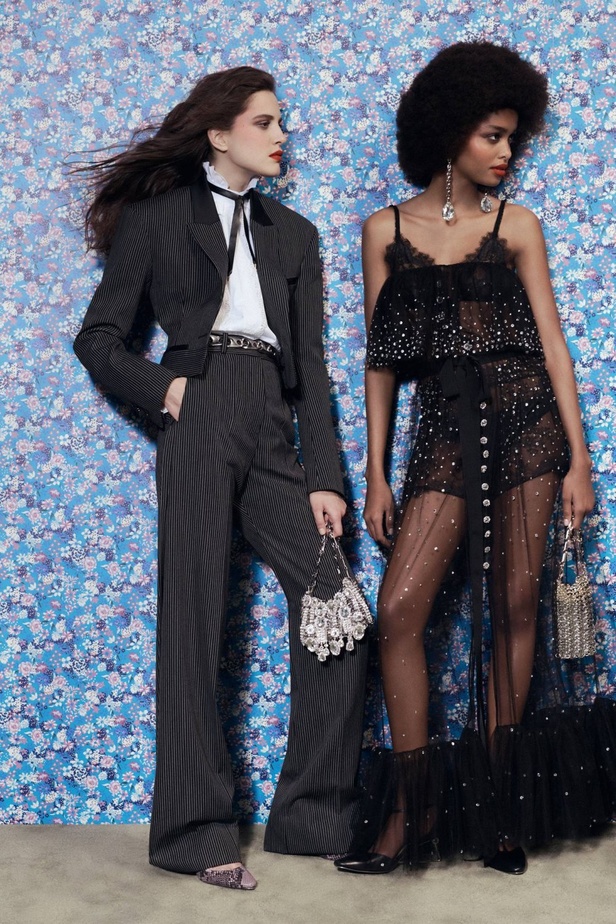 عرض أزياء مجموعة Paco Rabanne لموضة خريف وشتاء 2021-2022