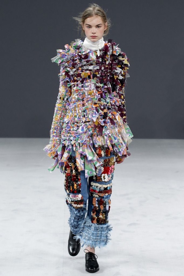 مجموعة Viktor & Rolf للأزياء الراقية لخريف ٢٠١٦