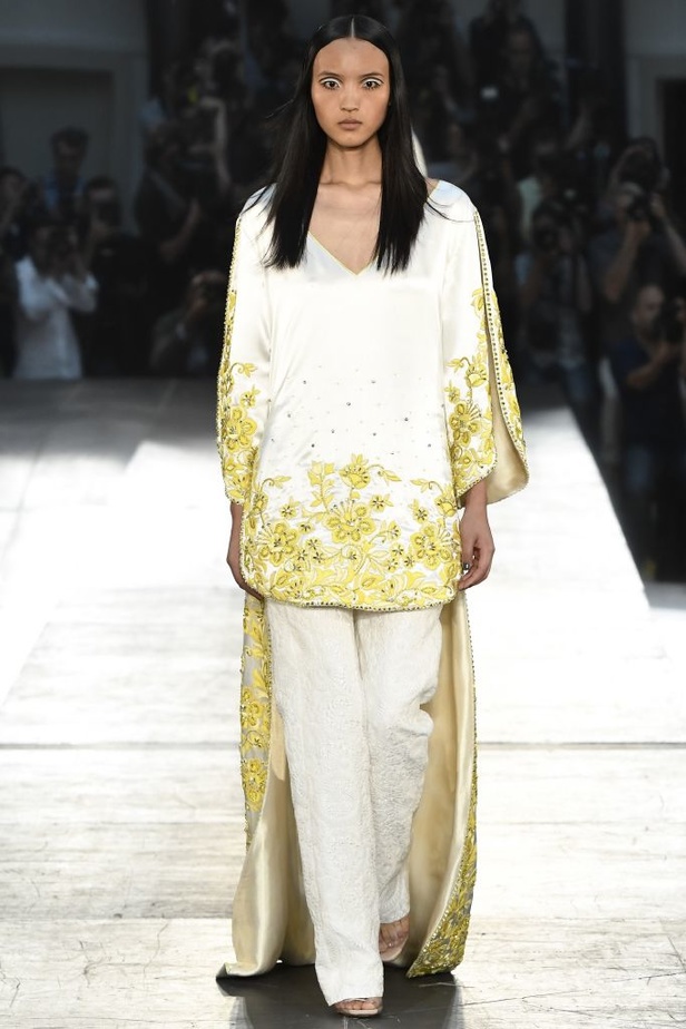 مجموعة Alexis Mabille للأزياء الفاخرة لخريف ٢٠١٦