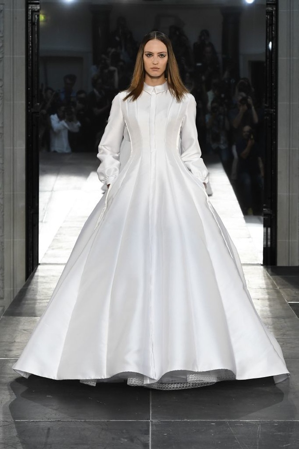 مجموعة Alexis Mabille للأزياء الفاخرة لخريف ٢٠١٦