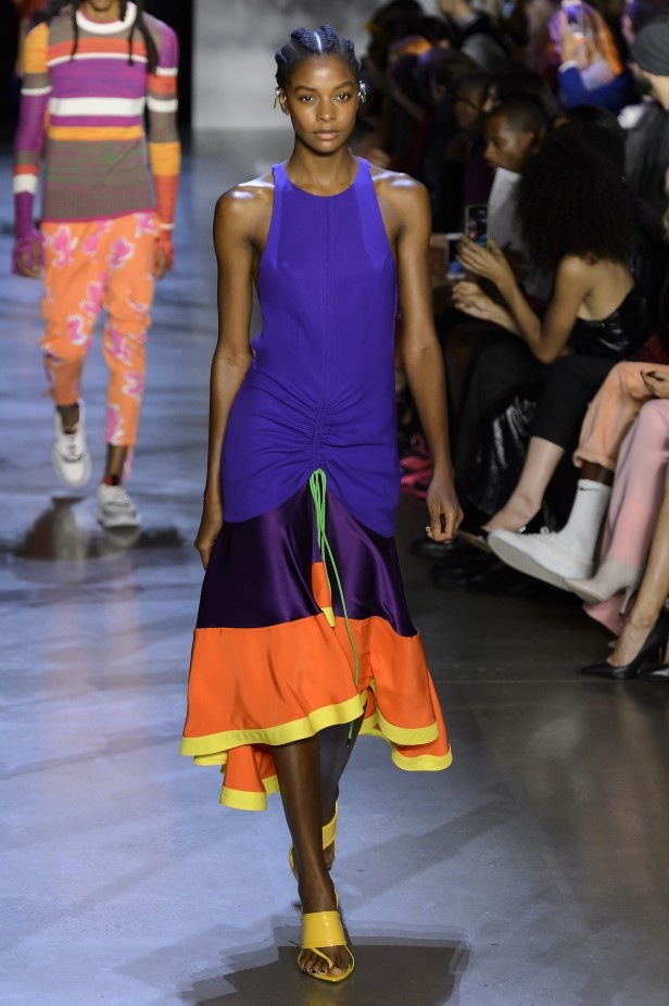 Prabal Gurung قدّم مجموعة نابضة بالحياة لربيع وصيف 2019