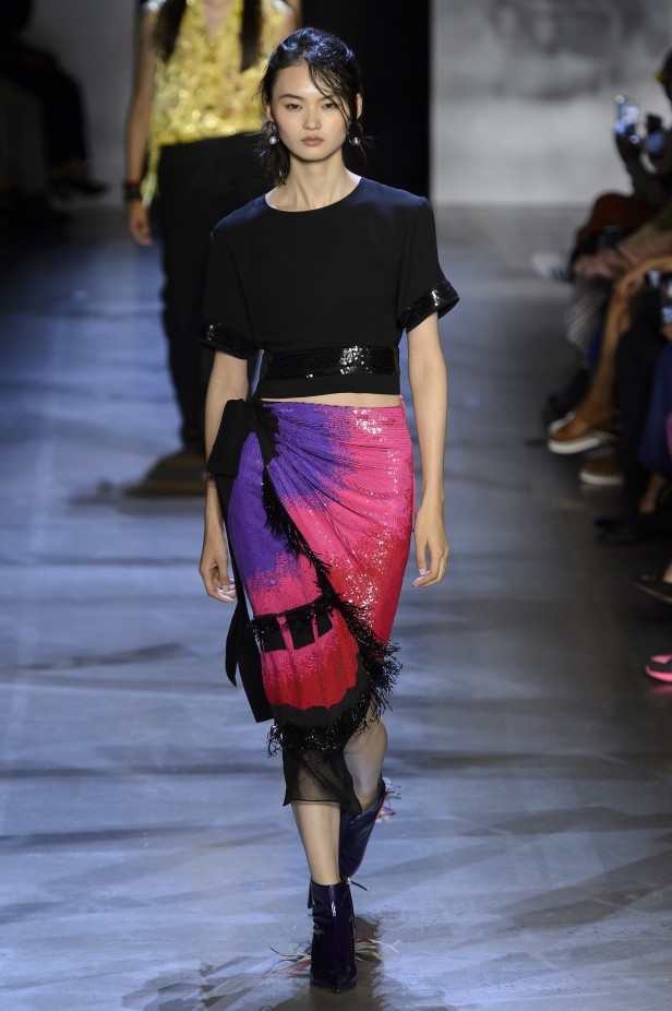 Prabal Gurung قدّم مجموعة نابضة بالحياة لربيع وصيف 2019