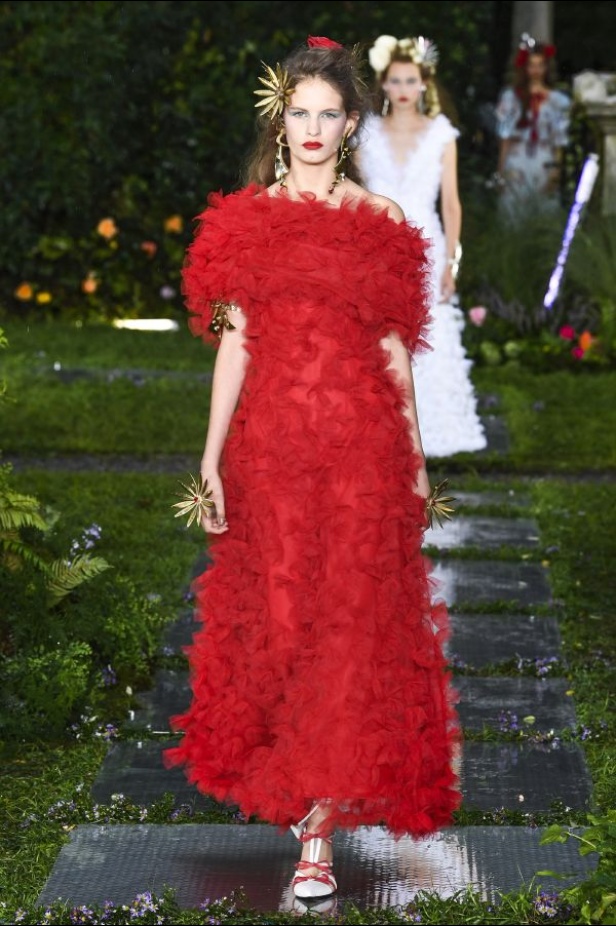 عرض أزياء Rodarte لربيع وصيف 2019