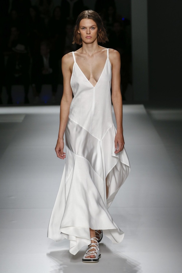 مجموعة دار   BOSS لموسم ربيع وصيف 2019