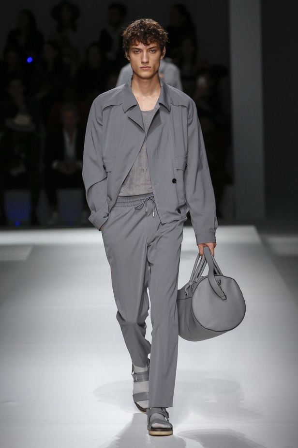 مجموعة دار   BOSS لموسم ربيع وصيف 2019