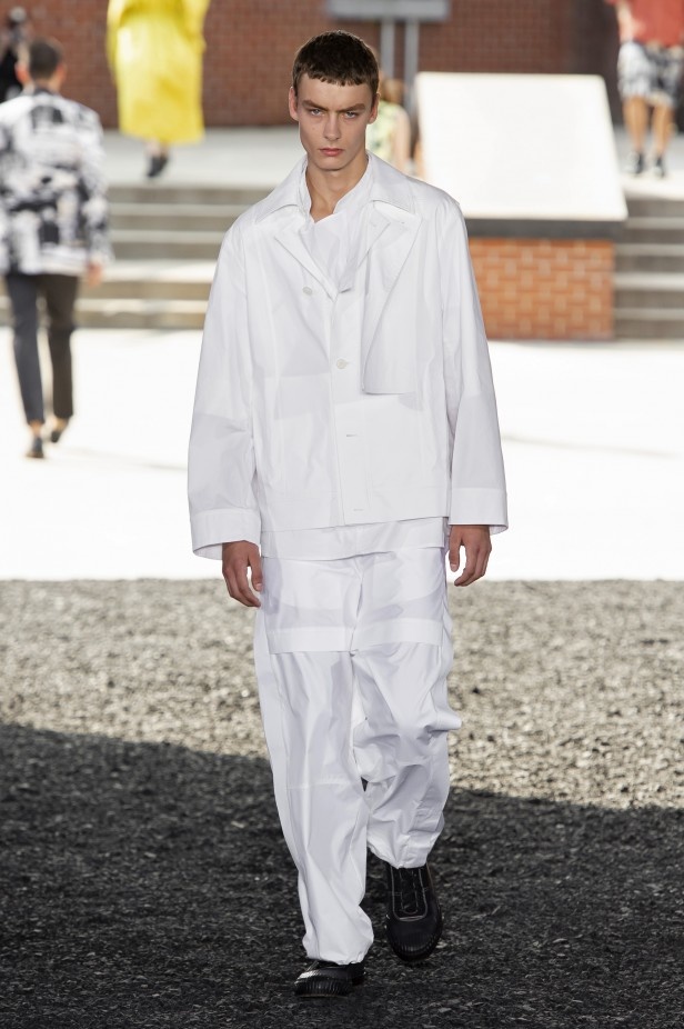 مجموعة Phillip Lim لربيع 2020