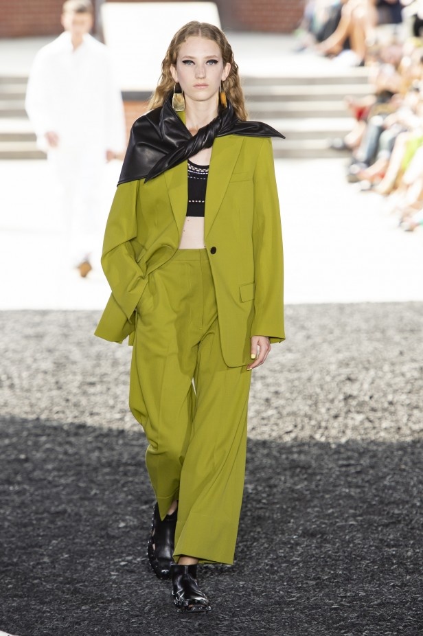 مجموعة Phillip Lim لربيع 2020