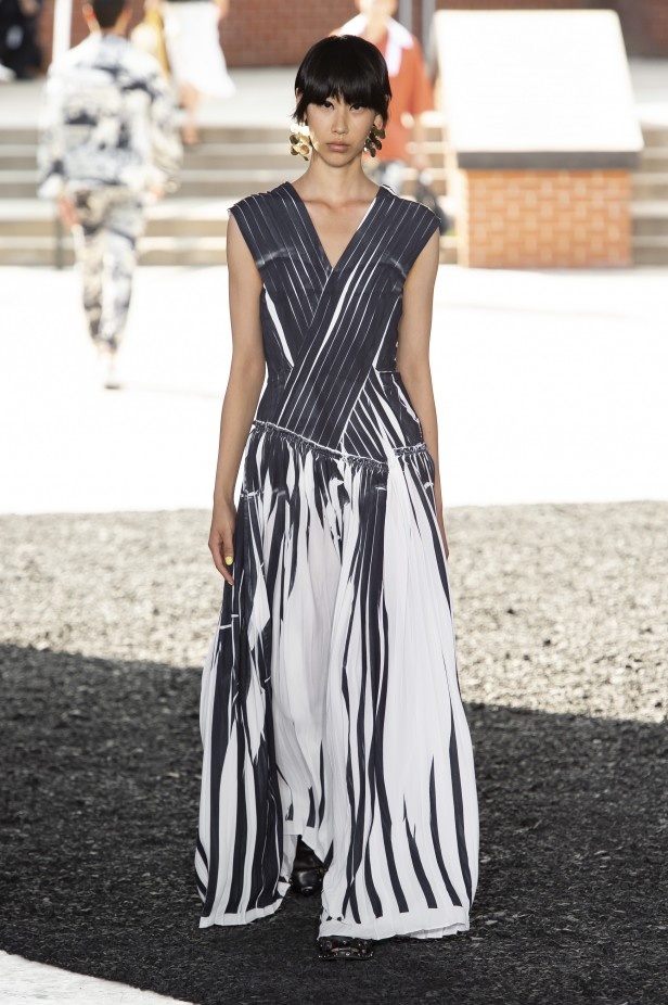 مجموعة Phillip Lim لربيع 2020