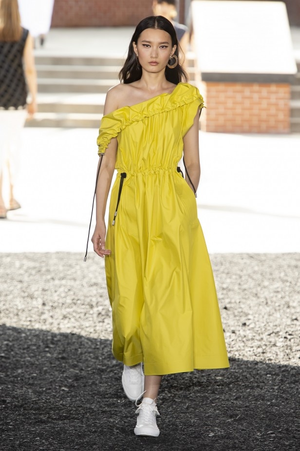 مجموعة Phillip Lim لربيع 2020