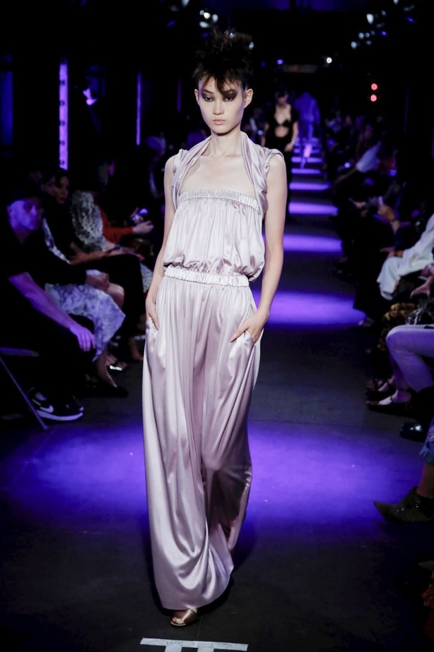 مجموعة توم فورد لموسم ربيع وصيف 2020