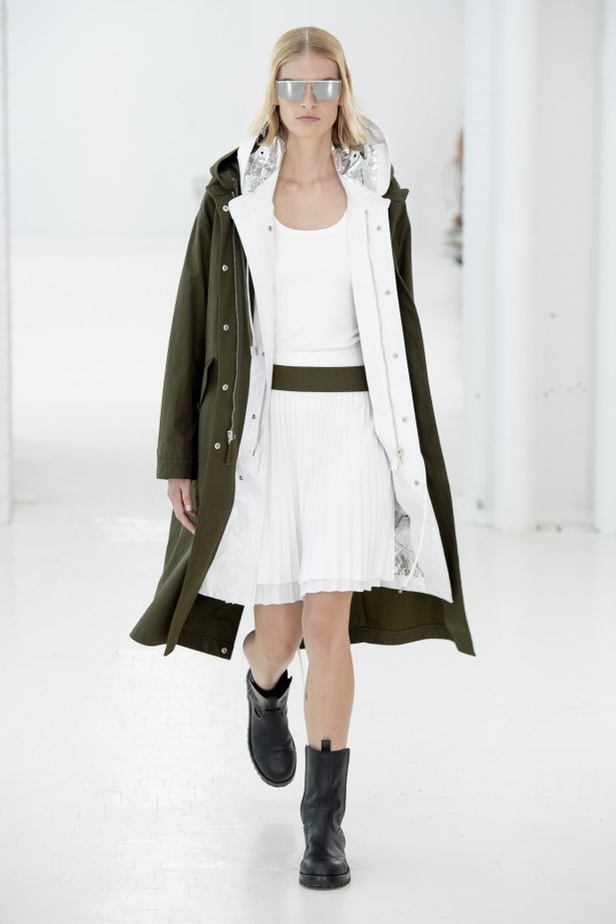 اسبوع الموضة في نيويورك 2019 مجموعة أزياء HELMUT LANG الجاهزة لربيع 2020  