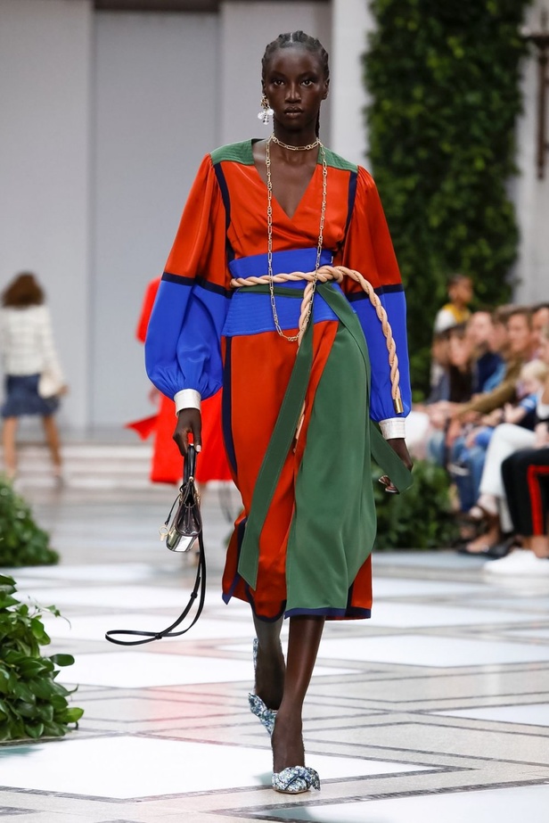 مجموعة توري بورتش لموسم ربيع وصيف 2020