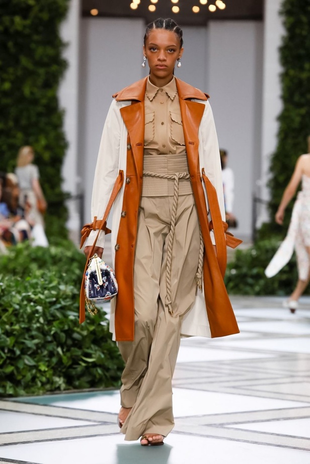 مجموعة توري بورتش لموسم ربيع وصيف 2020