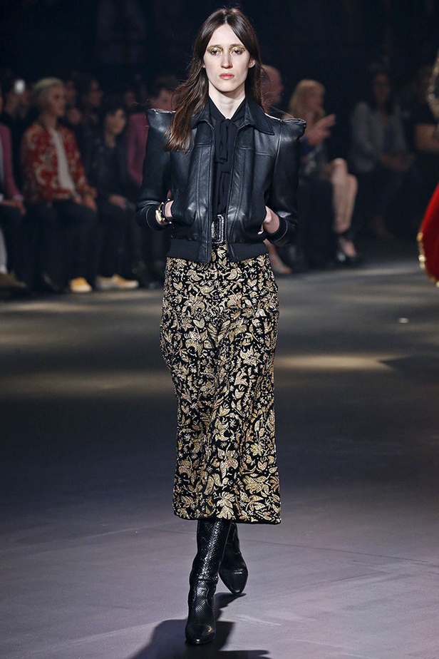 "سان لوران" ومجموعة مُبهرة لموسم خريف وشتاء 2016-2017!