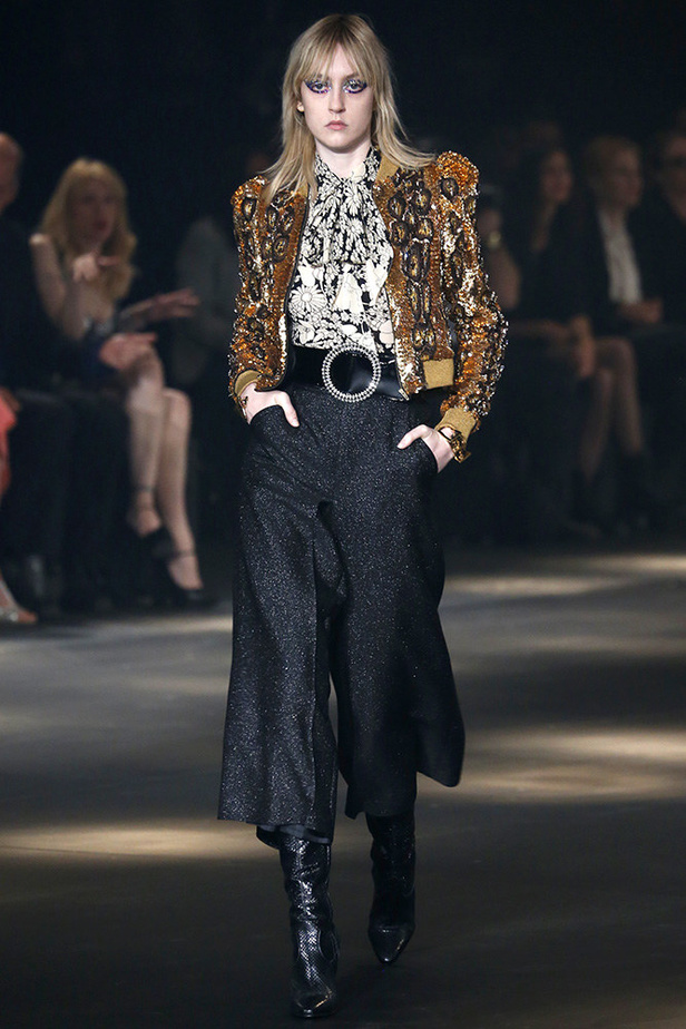 "سان لوران" ومجموعة مُبهرة لموسم خريف وشتاء 2016-2017!