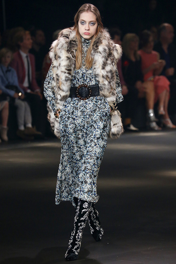 "سان لوران" ومجموعة مُبهرة لموسم خريف وشتاء 2016-2017!