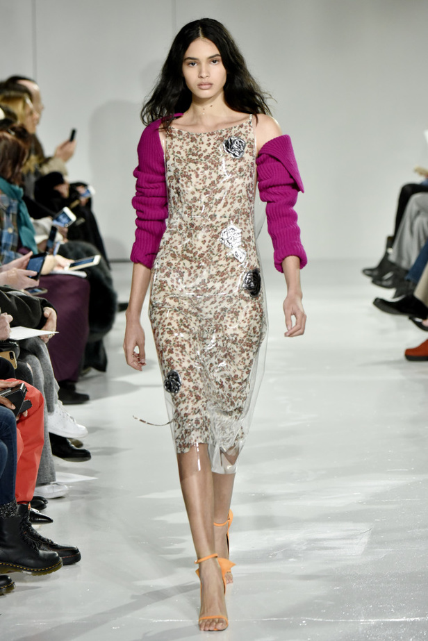 مجموعة Calvin Klein للأزياء الجاهزة لخريف ٢٠١٧!