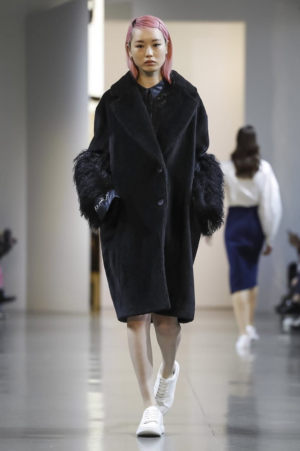 عرض أزياء Noon by Noor  لخريف وشتاء 2018