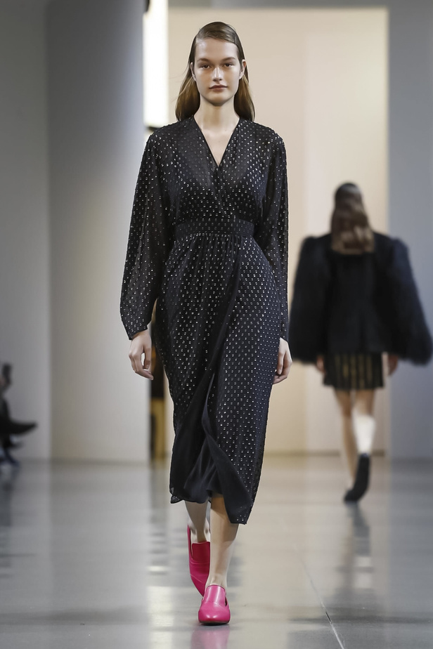 عرض أزياء Noon by Noor  لخريف وشتاء 2018