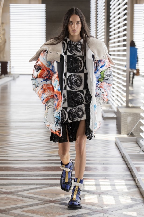 عرض أزياء Louis Vuitton لخريف وشتاء 2021-2022