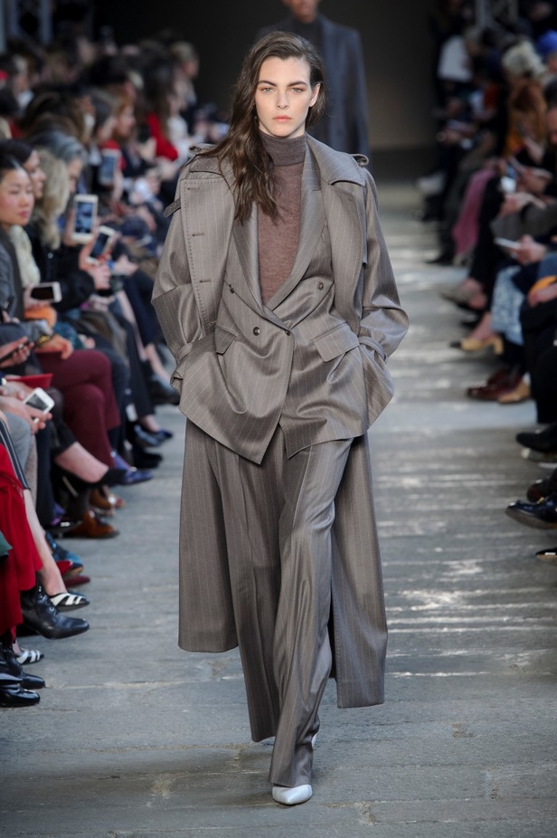 احدث ازياء من مجموعة ماكس مارا لشتاء وخريف 2018