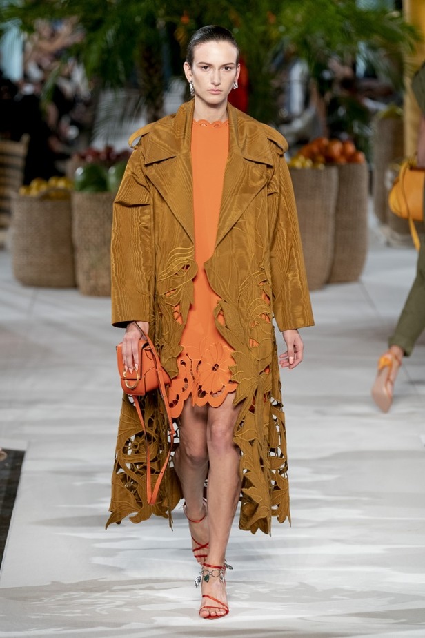 اسبوع الموضة في نيويورك 2019 عرض أزياء oscar de la renta  ربيع وصيف 2020